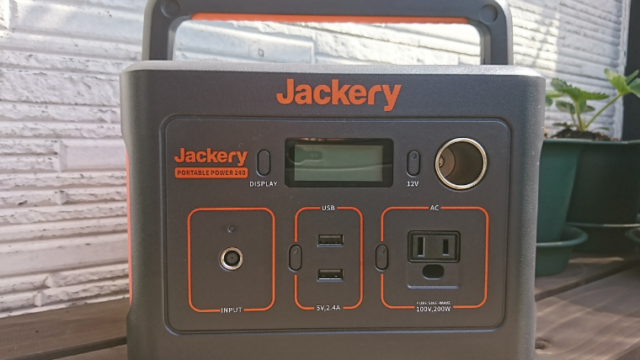 Jackery ポータブル電源 240】キャンプや車中泊に便利なポータブル電源 